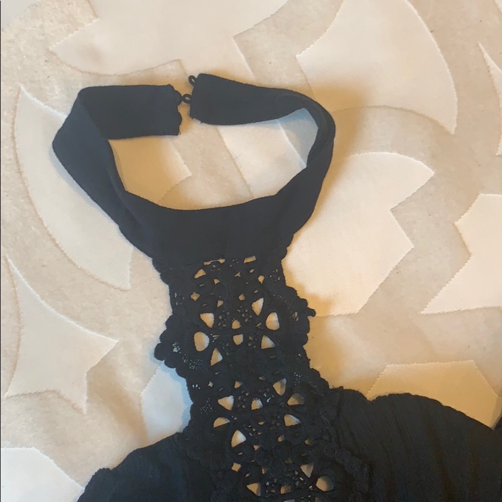 blouse - Picture 3 of 3